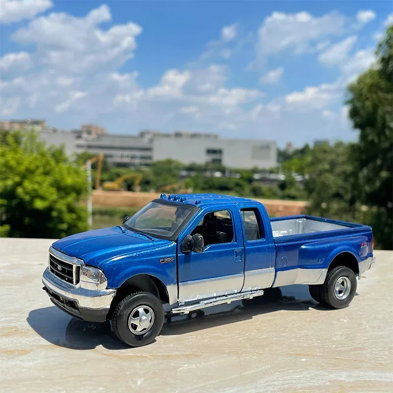 (No Box)G1 Scale Pickup Simulation Alloy Car Model Static Display Collectible Toys Gift Souvenir Decoration
(No Box)G1 Scale Pickup Simulation Alloy Car Model Static Display Collectible Toys Gift Souvenir Decoration