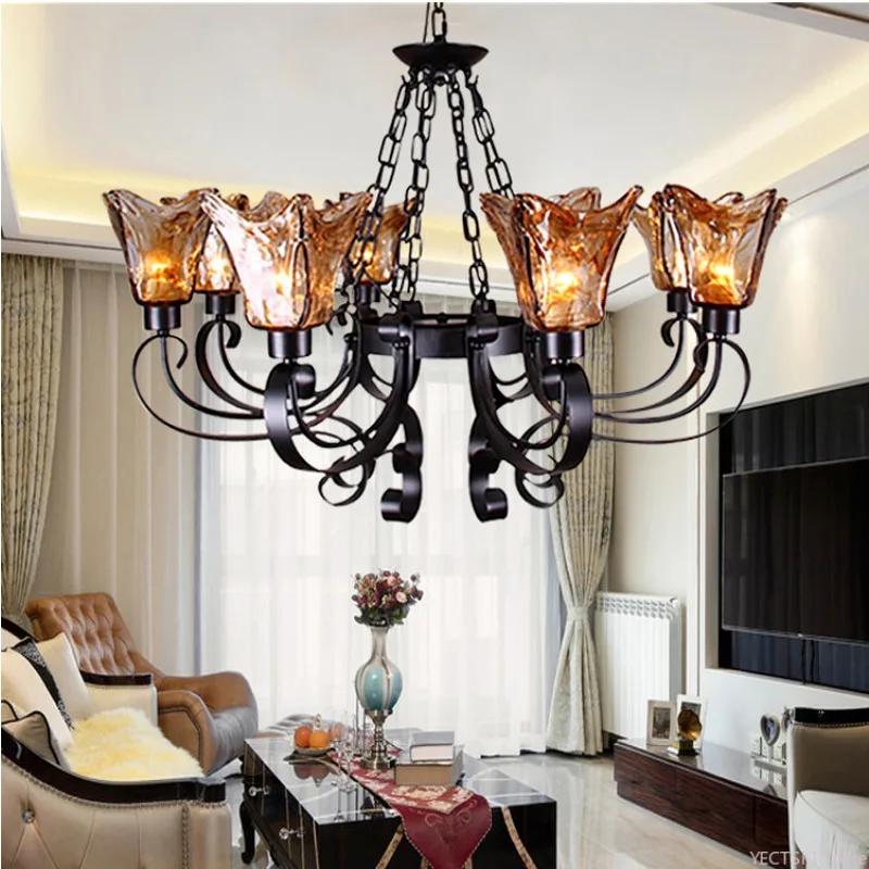 American-style duplex villa, living room, large chandelier, staircase, mid-floor glass chandelier
American-style duplex villa, living room, large chandelier, staircase, mid-floor glass chandelier
