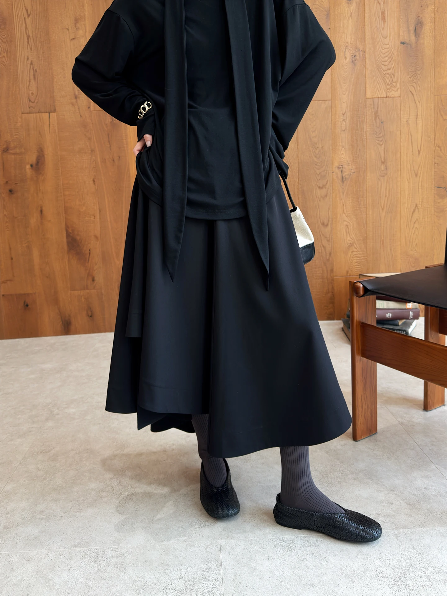 Asymmetric High Waist A-Line Skirt for Women Black Korean Style Slimming Spring Summer Fashion Polyester Blend Skirt
Asymmetric High Waist A-Line Skirt for Women Black Korean Style Slimming Spring Summer Fashion Polyester Blend Skirt