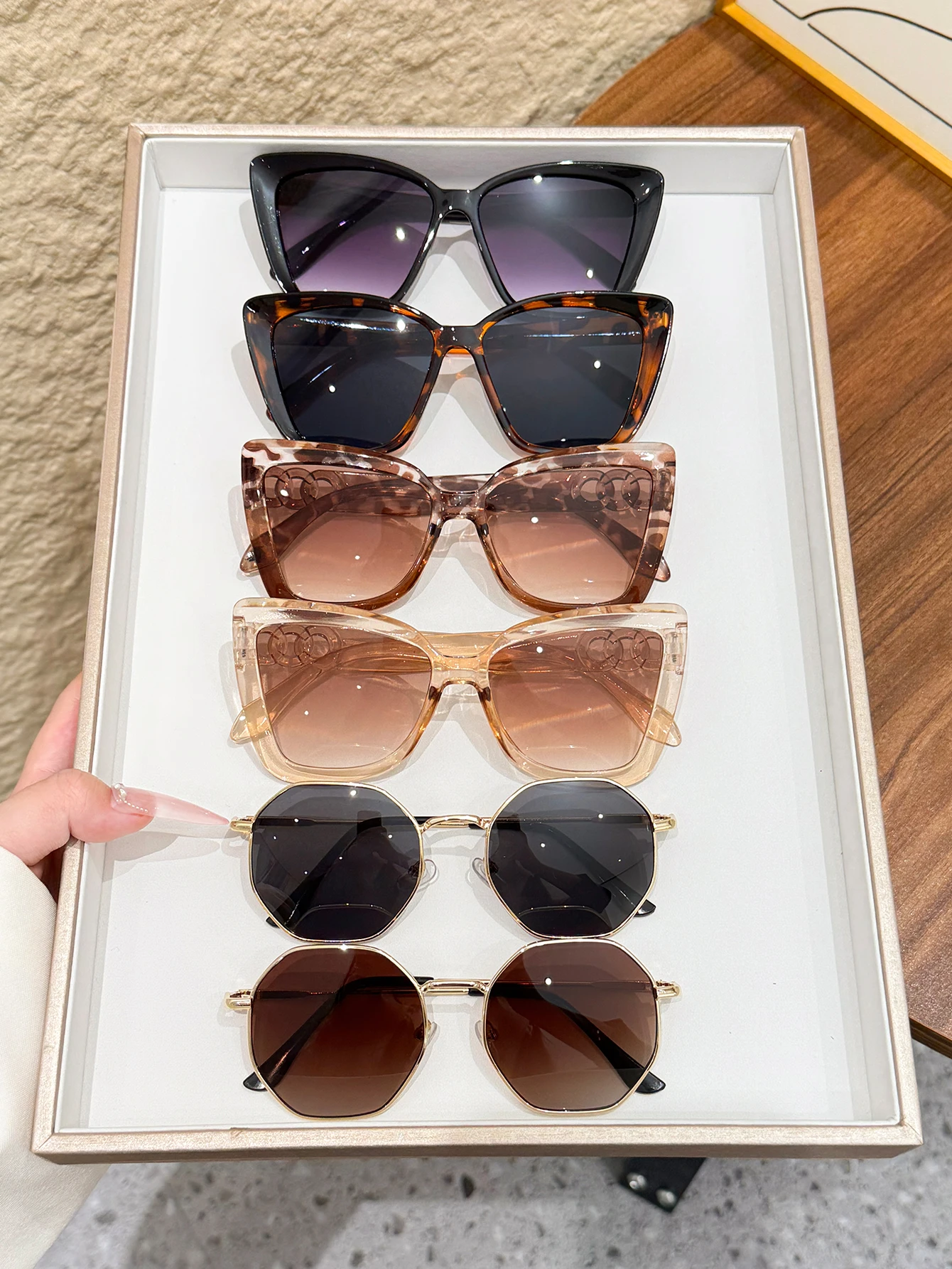 6Pcs Women's Fashion Cat Eye & Round Combination Mixed Set Glasses Fashionable Daily Casual Combination Set Perfect Gift
6Pcs Women's Fashion Cat Eye & Round Combination Mixed Set Glasses Fashionable Daily Casual Combination Set Perfect Gift