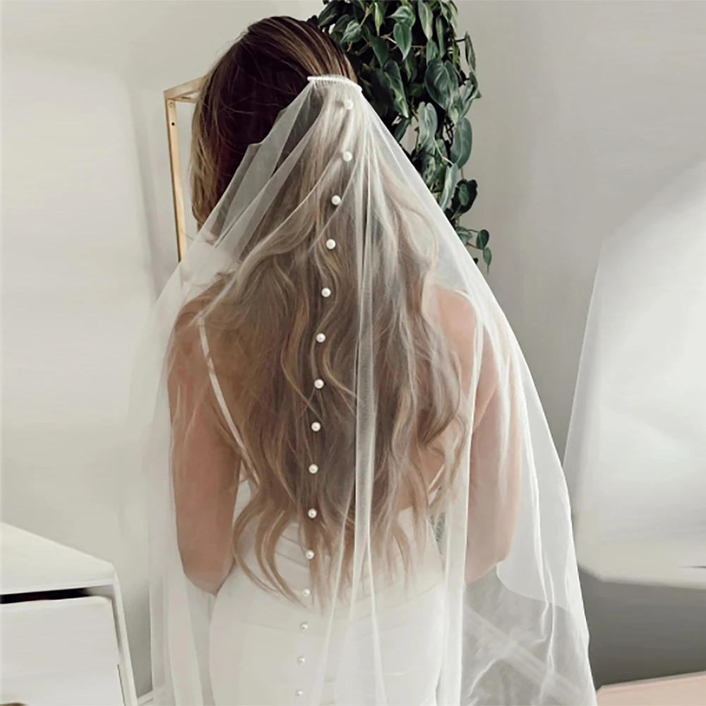 1 layer short fingertip hip pearl elegant romantic fashion unique casual birthday party dinner prom bride veil with comb VP36
1 layer short fingertip hip pearl elegant romantic fashion unique casual birthday party dinner prom bride veil with comb VP36