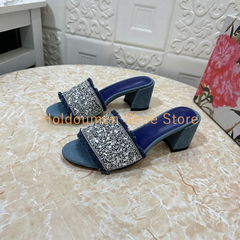 Women's Denim Rhinestone Slide Sandals Crystal Embellished Fringe Trim Peep Toe Mules Flat Block Heel Slip On Sandals for Party
Women's Denim Rhinestone Slide Sandals Crystal Embellished Fringe Trim Peep Toe Mules Flat Block Heel Slip On Sandals for Party