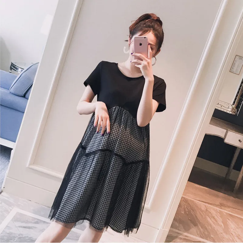 2024 Summer pregnant women dress short sleeve o-neck lace mesh stitching knee-length loose maternity plaid dress
2024 Summer pregnant women dress short sleeve o-neck lace mesh stitching knee-length loose maternity plaid dress