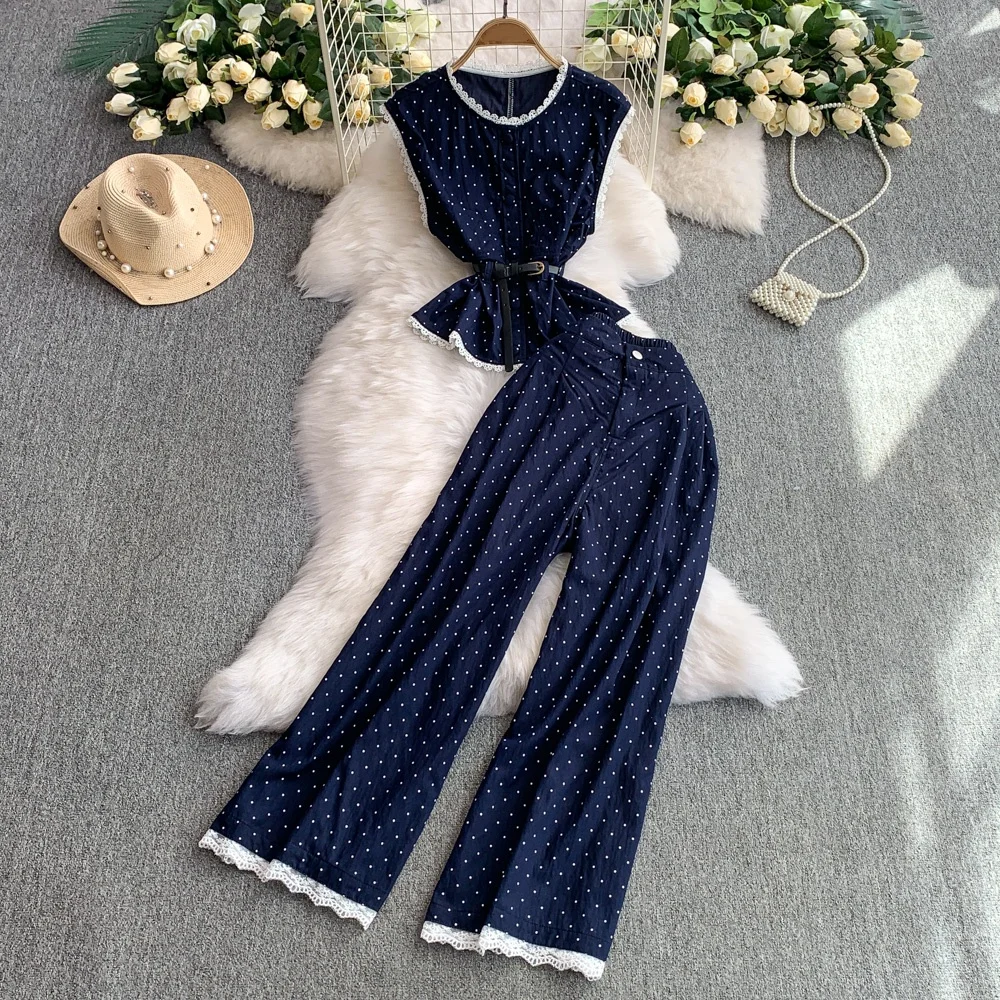 Clothland женская шикарная блузка с принтом, брюки, костюм без рукавов, рубашка с поясом, широкие брюки, кружевной комплект из двух предметов TA669
Clothland женская шикарная блузка с принтом, брюки, костюм без рукавов, рубашка с поясом, широкие брюки, кружевной комплект из двух предметов TA669