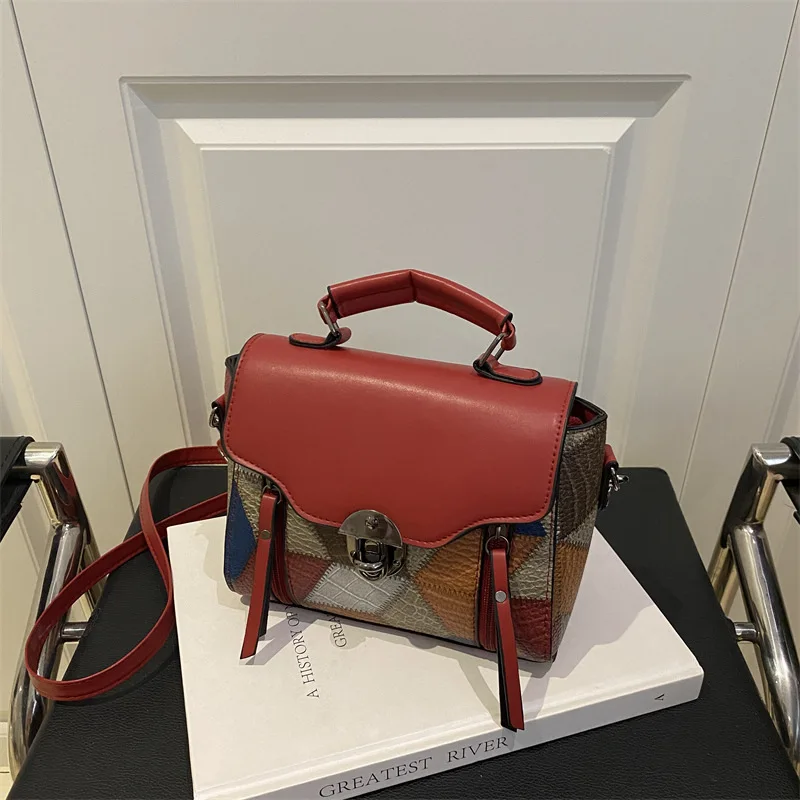 2025 Autumn and Winter new style fashionable and casual small square bag shoulder bag niche design women's cross-body bag
2025 Autumn and Winter new style fashionable and casual small square bag shoulder bag niche design women's cross-body bag