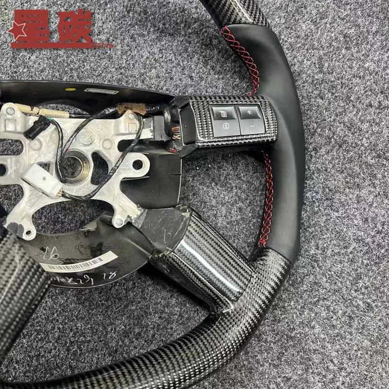 For Chrysler 300C High-Quality Carbon Fiber Steering Wheel Modification
For Chrysler 300C High-Quality Carbon Fiber Steering Wheel Modification