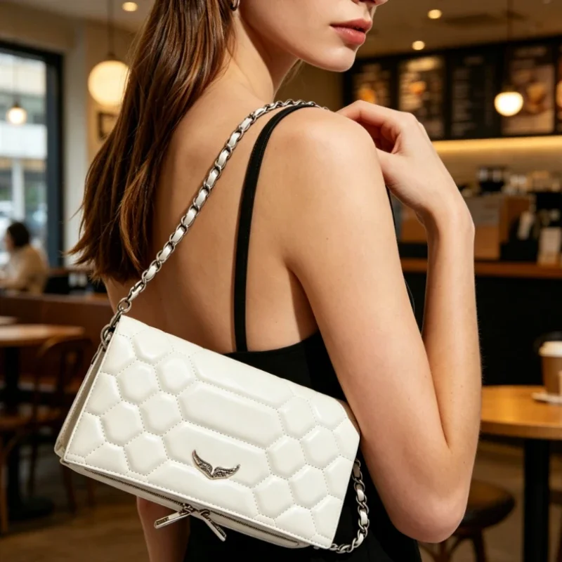 New fashionable women's handbag elegant retro leather chain strap crossbody bag luxurious designer shoulder bag
New fashionable women's handbag elegant retro leather chain strap crossbody bag luxurious designer shoulder bag