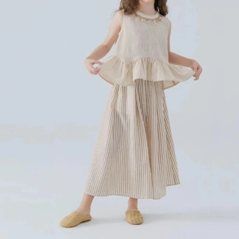 2025 Summer New Cotton and Linen Sleeveless Vest Top and Vacation Style Striped Pants Two-piece Set
2025 Summer New Cotton and Linen Sleeveless Vest Top and Vacation Style Striped Pants Two-piece Set