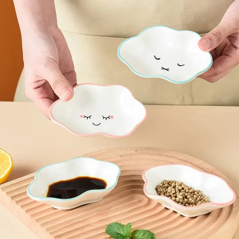 2pcs Ceramic Cute Clouds Dipping Sauce Dish Hot Pot Seasoning Dishes Salad Bowl Tableware Kitchen Soy Vinegar Snake Plate
2pcs Ceramic Cute Clouds Dipping Sauce Dish Hot Pot Seasoning Dishes Salad Bowl Tableware Kitchen Soy Vinegar Snake Plate