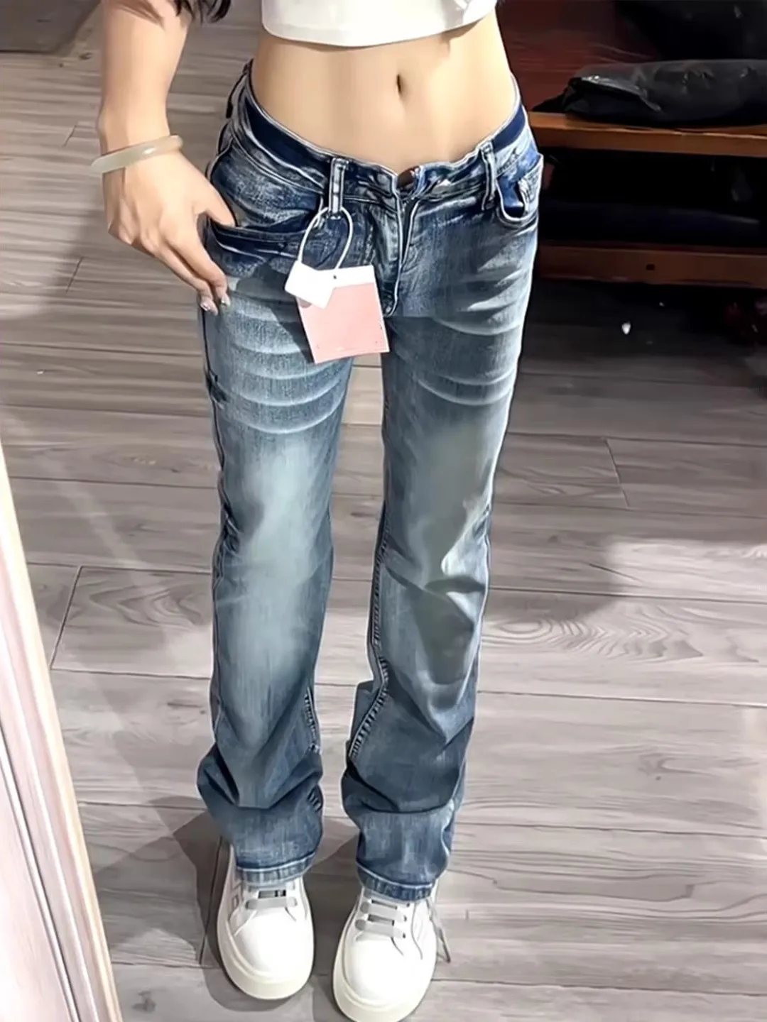 Low Waist Bell Bottom Jeans Women's Spring Autumn New Design High Street Slim Fit Straight Leg Denim Pants Fashionable Commut...
Low Waist Bell Bottom Jeans Women's Spring Autumn New Design High Street Slim Fit Straight Leg Denim Pants Fashionable Commut...