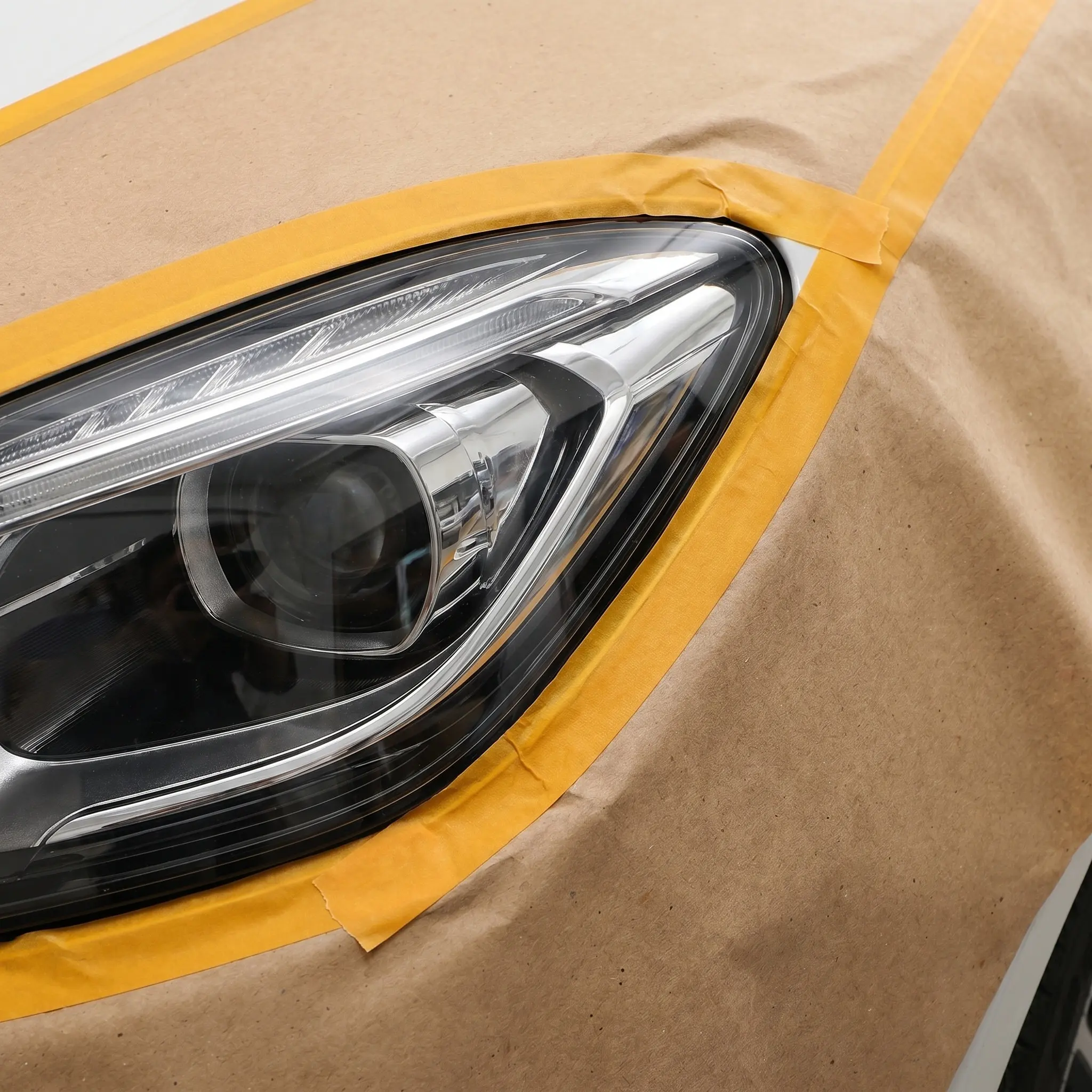 2 Rolls Automotive Paint Masking Paper Waterproof Pre-Taped Masking Film Dustproof Auto Body Spray Paint Protection Car Painting
2 Rolls Automotive Paint Masking Paper Waterproof Pre-Taped Masking Film Dustproof Auto Body Spray Paint Protection Car Painting