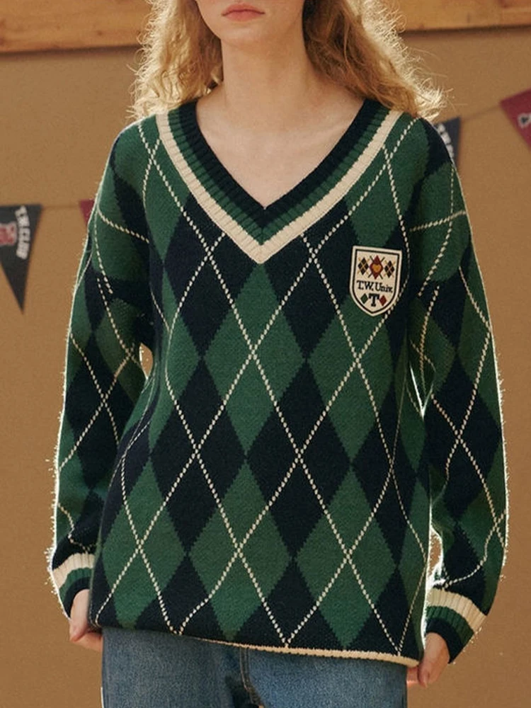 Argyle Sweater Women Winter Knitted Pullover Ladies V Neck Knitwear Female Preppy Style Oversized Sweaters Y2k Tops
Argyle Sweater Women Winter Knitted Pullover Ladies V Neck Knitwear Female Preppy Style Oversized Sweaters Y2k Tops
