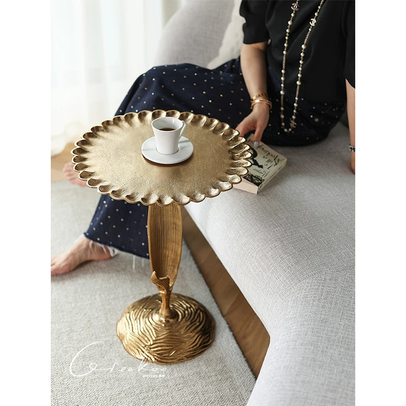 Home Furnishing India Imported Sunflower Corner Several Aluminum Edge Several Creative Small Coffee Table
Home Furnishing India Imported Sunflower Corner Several Aluminum Edge Several Creative Small Coffee Table