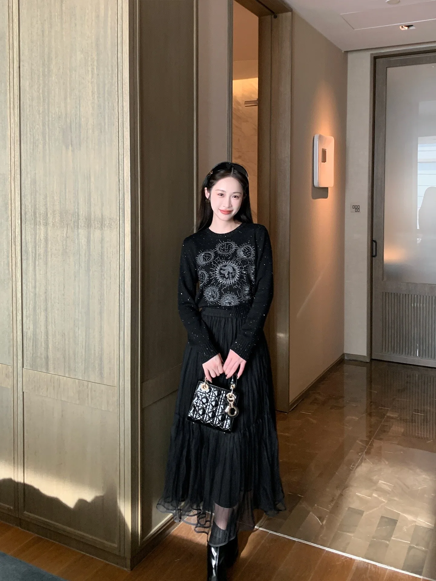 Bla Wool Embroidered Knitwear ort Sve round Ne Long Sve Spring New Sle for Small Figure Women round Ne Sweater
Bla Wool Embroidered Knitwear ort Sve round Ne Long Sve Spring New Sle for Small Figure Women round Ne Sweater