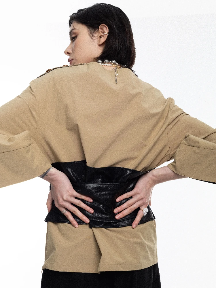 iks Studio Khaki Leather Belted Top Two-Way Wear Versatile Slimming Waist Seal Spring Summer Original Design Cotton 00%
iks Studio Khaki Leather Belted Top Two-Way Wear Versatile Slimming Waist Seal Spring Summer Original Design Cotton 00%