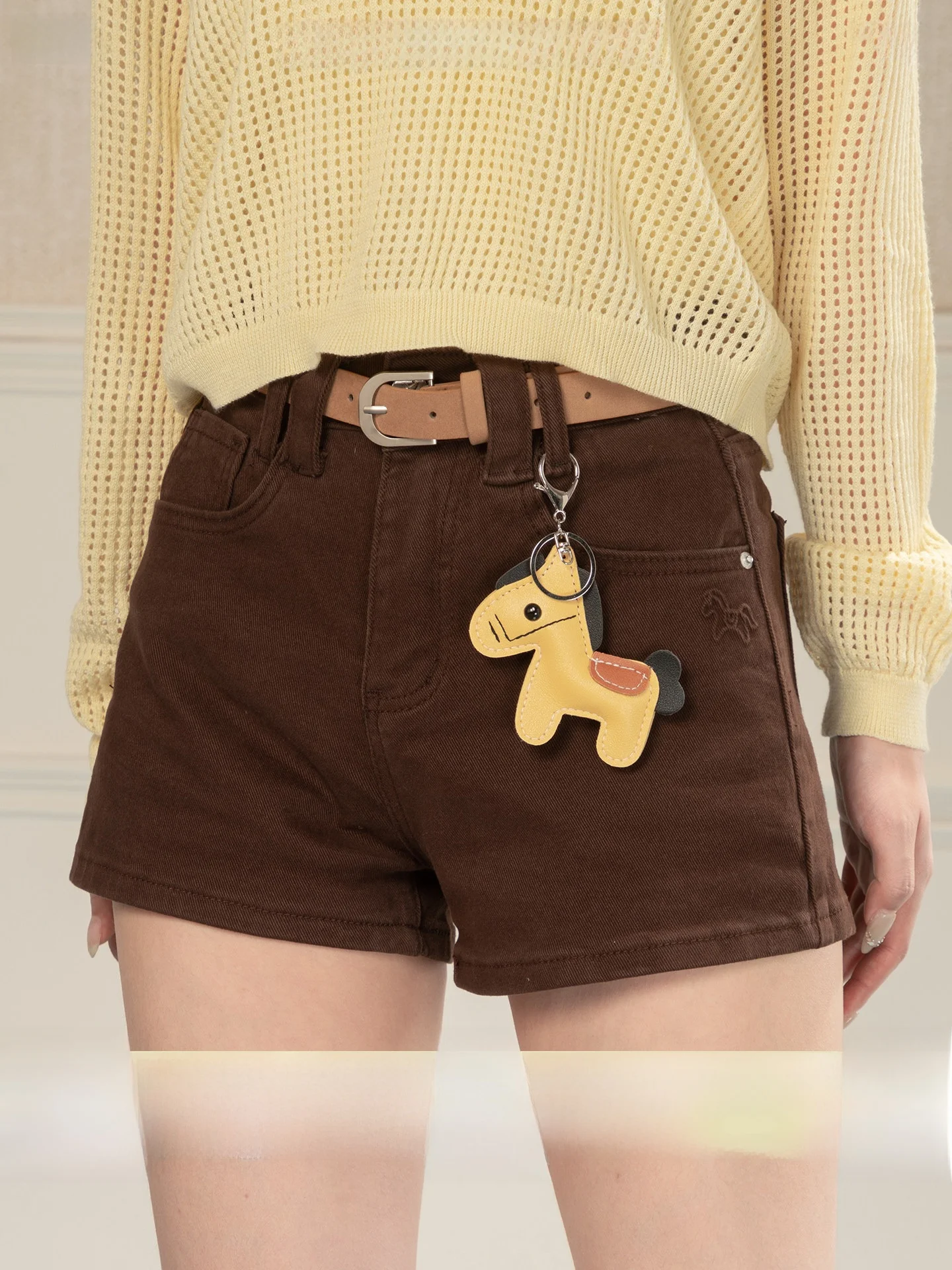 Heynew Retro Coffee Straight Leg ort Jeans Women's Early Spring Slimming Hot Pants High Waist Zipper Casual Cotton Blend
Heynew Retro Coffee Straight Leg ort Jeans Women's Early Spring Slimming Hot Pants High Waist Zipper Casual Cotton Blend