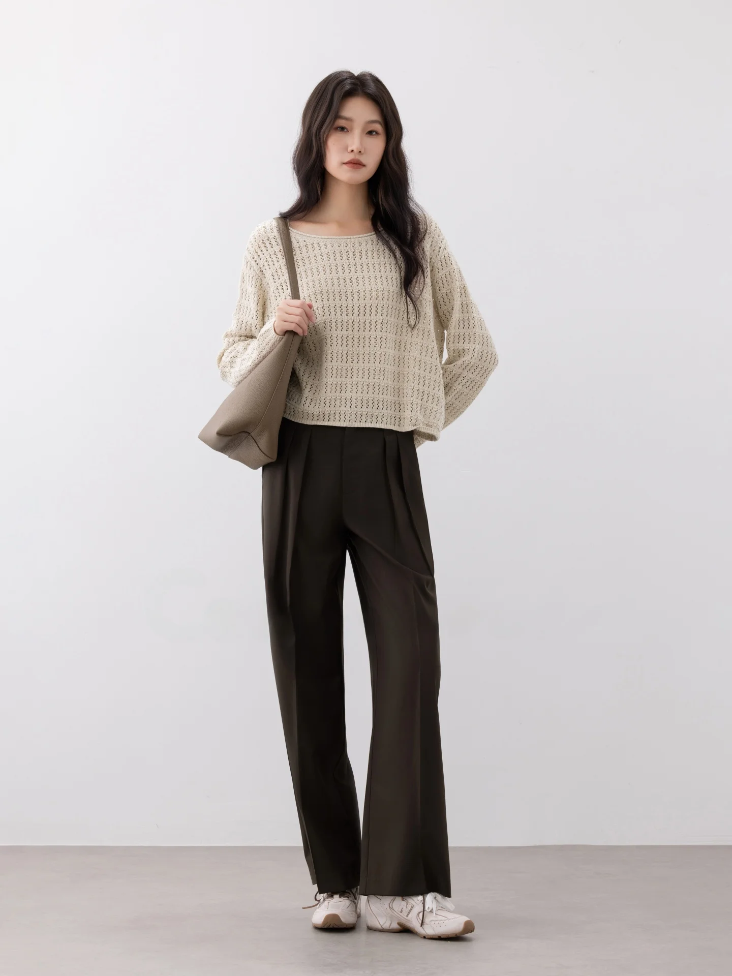 Женские повседневные брюки прямого кроя ZONE из смесовой шерсти, свободные, с 3D-эффектом, удобные, длинные, для ранней осени
Женские повседневные брюки прямого кроя ZONE из смесовой шерсти, свободные, с 3D-эффектом, удобные, длинные, для ранней осени