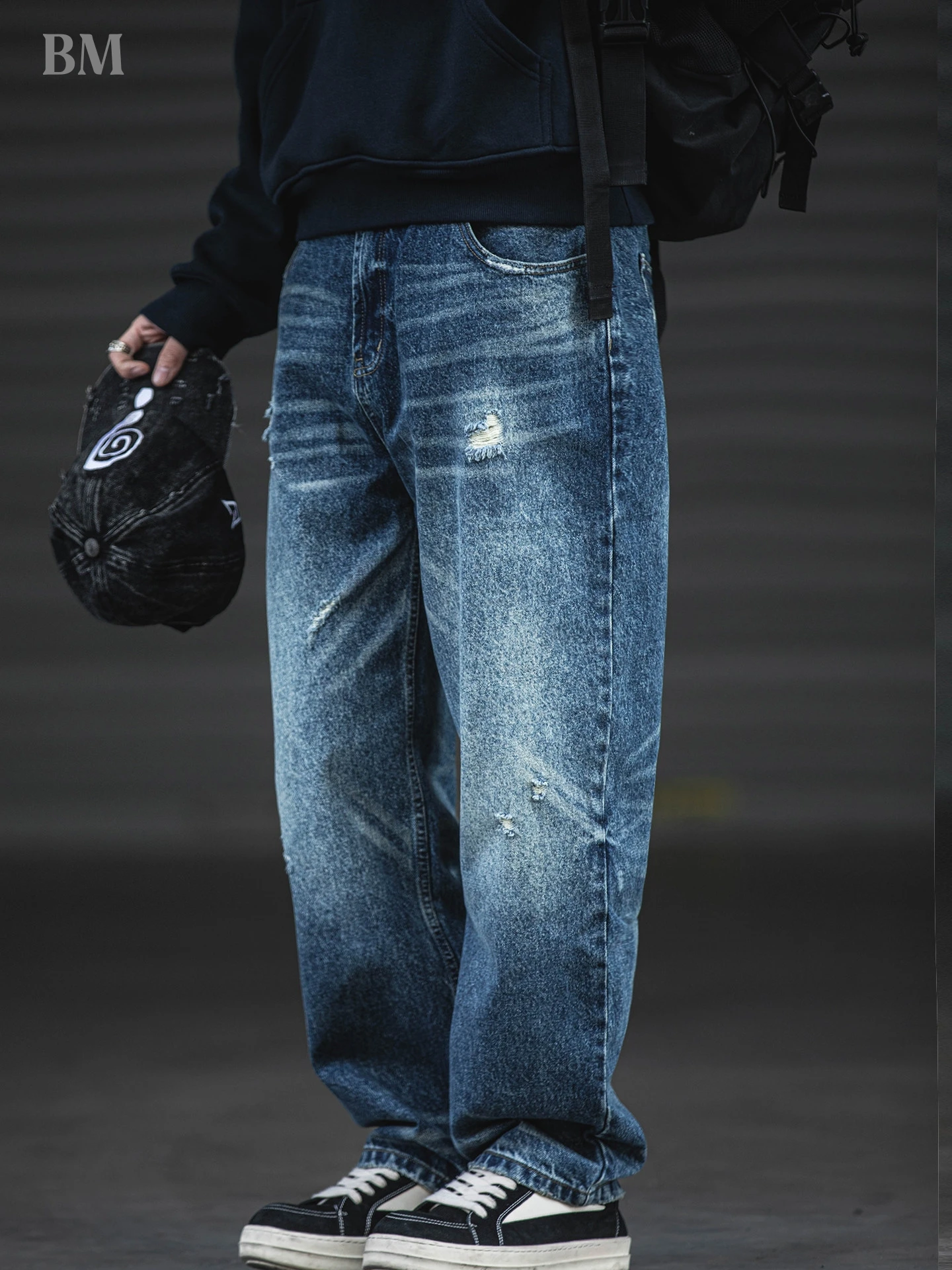 Mens Heavyweight Stone Washed Jeans Vintage American Distressed Ripped Denim Pants Loose Straight Fit Cotton Streetwear Blue
Mens Heavyweight Stone Washed Jeans Vintage American Distressed Ripped Denim Pants Loose Straight Fit Cotton Streetwear Blue