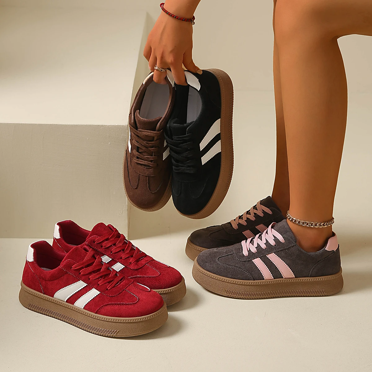 Women Suede Thick Sole Platform Sneakers Non-Slip Breathable Lace-Up Low-Top All-Match Daily Wear Outdoor Casual Walking Shoes
Women Suede Thick Sole Platform Sneakers Non-Slip Breathable Lace-Up Low-Top All-Match Daily Wear Outdoor Casual Walking Shoes