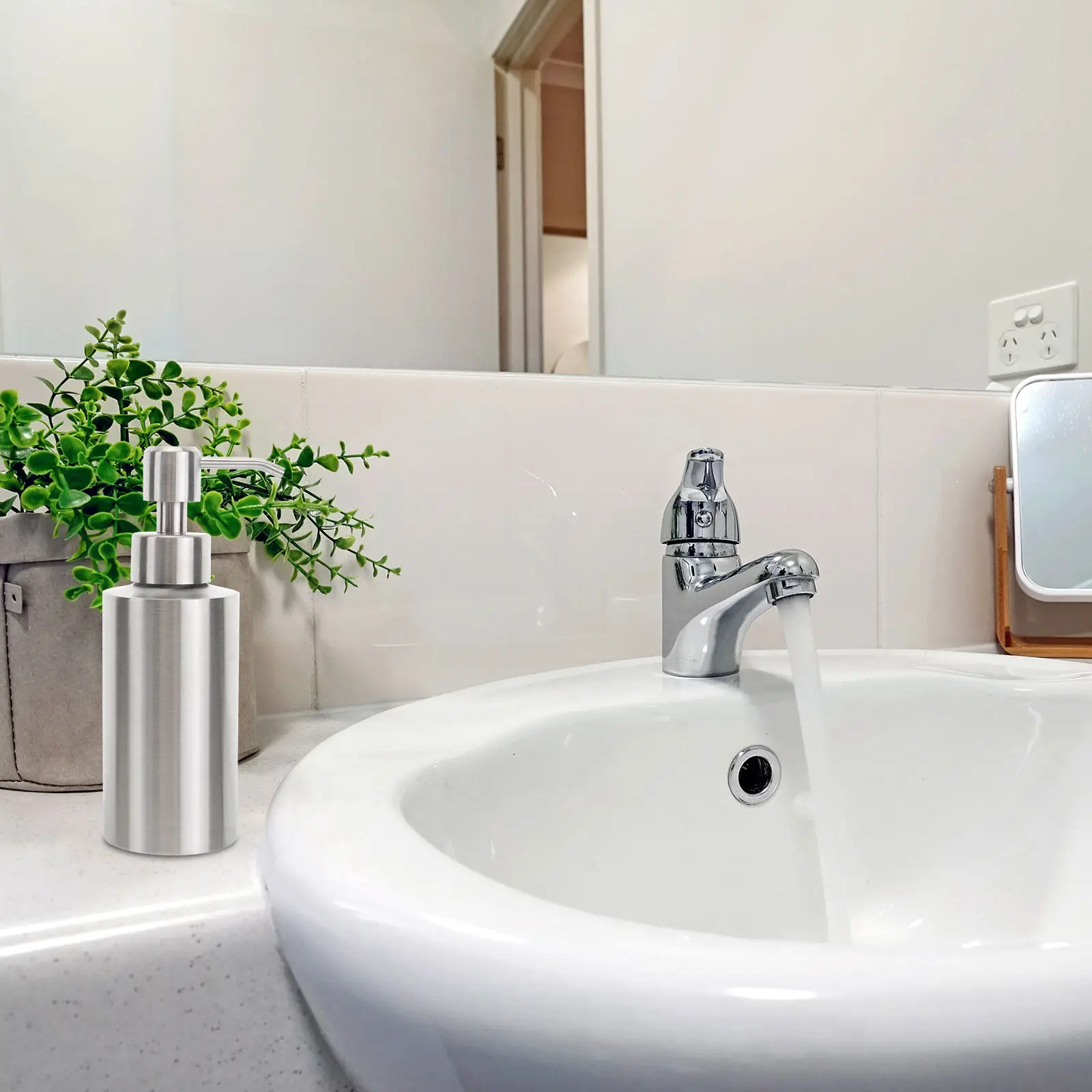 Диспенсер для жидкостей из нержавеющей стали 304 для кухни и ванной комнаты, экологичный, с помпой для лосьона
Диспенсер для жидкостей из нержавеющей стали 304 для кухни и ванной комнаты, экологичный, с помпой для лосьона