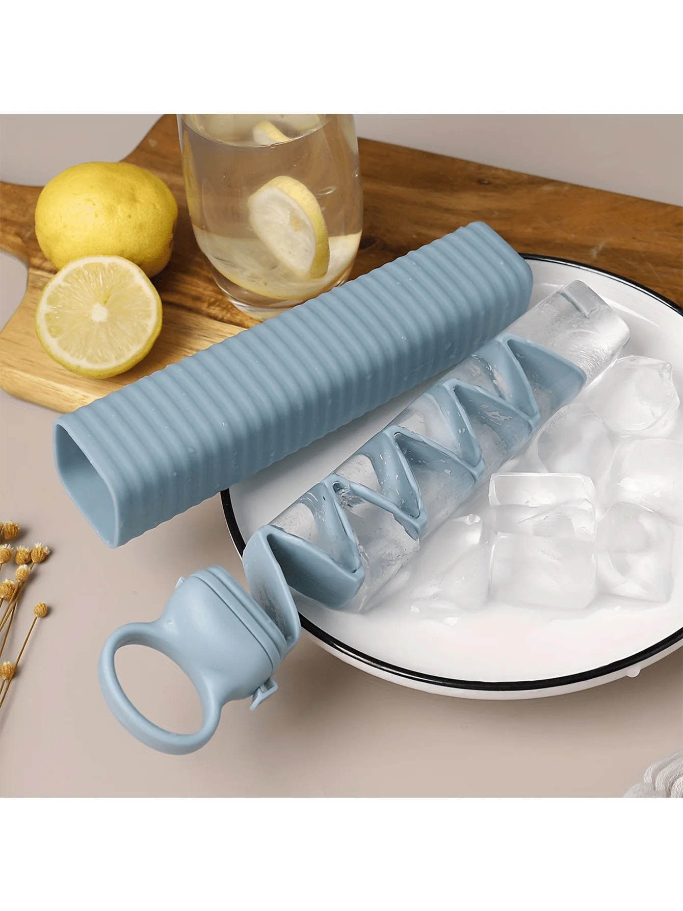 1pc Creative Home Ice Cube Tray, Silicone Ice Cube Mold, Ice Pop Mold, Removable Ice Cube Tray, Kitchen Ice Cube Mold
1pc Creative Home Ice Cube Tray, Silicone Ice Cube Mold, Ice Pop Mold, Removable Ice Cube Tray, Kitchen Ice Cube Mold