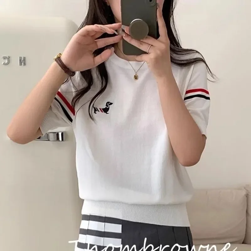 Fashion Embroidery Luxury Brand Tee Women's Summer Golf Wear 2024 New Golf T-shirt Korean Golf Clothing Women's Short Sleeve Top
Fashion Embroidery Luxury Brand Tee Women's Summer Golf Wear 2024 New Golf T-shirt Korean Golf Clothing Women's Short Sleeve Top