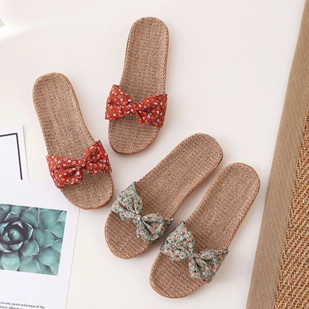 Cute Anti Slip Flower Bow Slippers Sweet Soft Soled Flax Slippers Women EVA Beachwear Shoes Slides Sandals Summer
Cute Anti Slip Flower Bow Slippers Sweet Soft Soled Flax Slippers Women EVA Beachwear Shoes Slides Sandals Summer