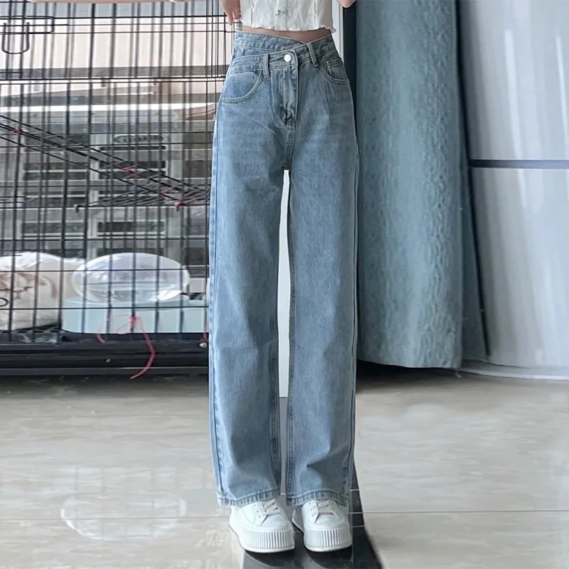 Женские корейские брюки с высокой талией, широкие джинсы для девочек, винтажные джинсовые прямые брюки 90-х годов в стиле панк, женские светло-голубые мешковатые брюки
Женские корейские брюки с высокой талией, широкие джинсы для девочек, винтажные джинсовые прямые брюки 90-х годов в стиле панк, женские светло-голубые мешковатые брюки