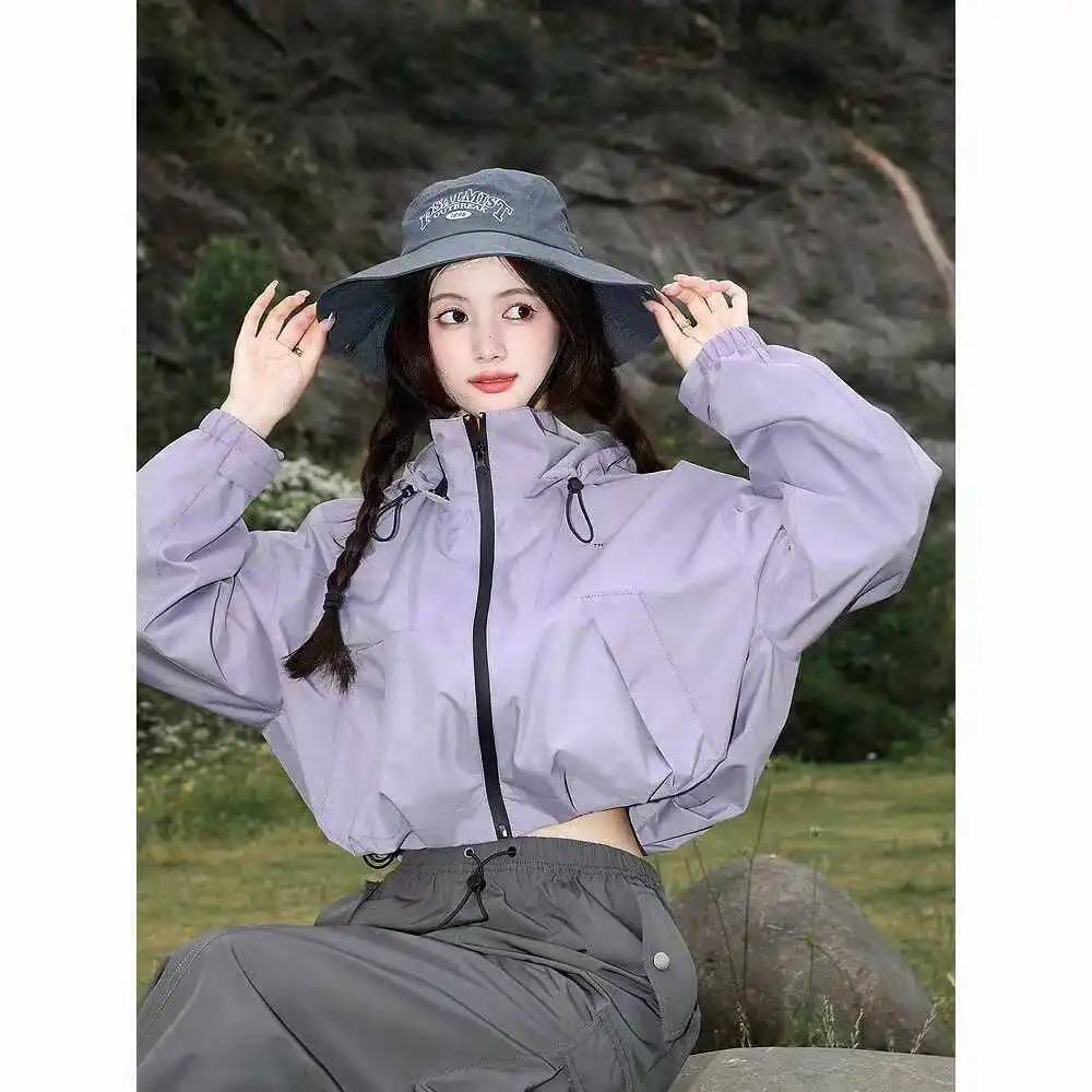 Cropped Trench Coat Clothes Woman Gathered Turn-Down Decoration Large Wrinkled Gradient Early Elastic Fiber Comfortable Cinched
Cropped Trench Coat Clothes Woman Gathered Turn-Down Decoration Large Wrinkled Gradient Early Elastic Fiber Comfortable Cinched