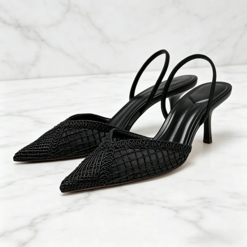 Novelty Fluffy Plush Design Pumps Women Cute Bow Decorative Strange Style Designer Shoes Sexy Pointed Toe Buckle Mary Jane Shoes
Novelty Fluffy Plush Design Pumps Women Cute Bow Decorative Strange Style Designer Shoes Sexy Pointed Toe Buckle Mary Jane Shoes