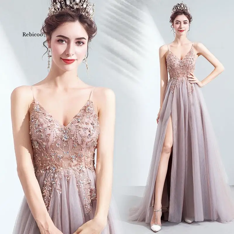 Lady Vintage Elegant Evening Party Dress Temperament Long Banquet Gown Sexy V-Neck Spaghetti Strap Exquisite Pleated Dress
Lady Vintage Elegant Evening Party Dress Temperament Long Banquet Gown Sexy V-Neck Spaghetti Strap Exquisite Pleated Dress
