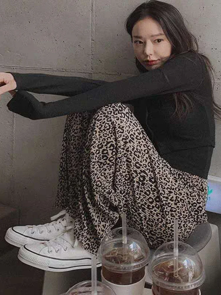 Leopard Wide Leg Pants For Women Elastic Waist Loose Straight Trousers 2022 Summer Female Fashion Clothing B658
Leopard Wide Leg Pants For Women Elastic Waist Loose Straight Trousers 2022 Summer Female Fashion Clothing B658