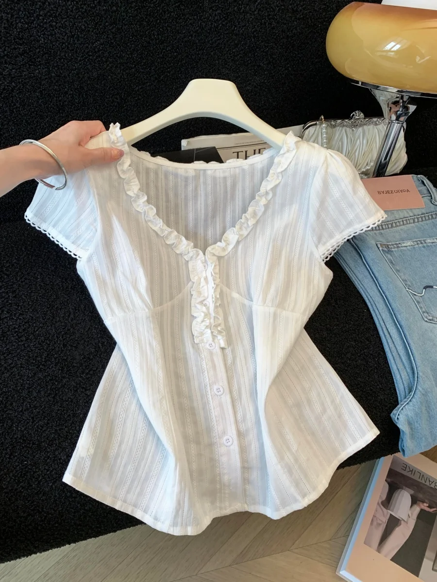 Korean Style Sweet Short Sleeve V-Neck Shirt Women's Summer Thin Waist-Cinching Blouse Top Floral Lace Trim Cotton Blend
Korean Style Sweet Short Sleeve V-Neck Shirt Women's Summer Thin Waist-Cinching Blouse Top Floral Lace Trim Cotton Blend