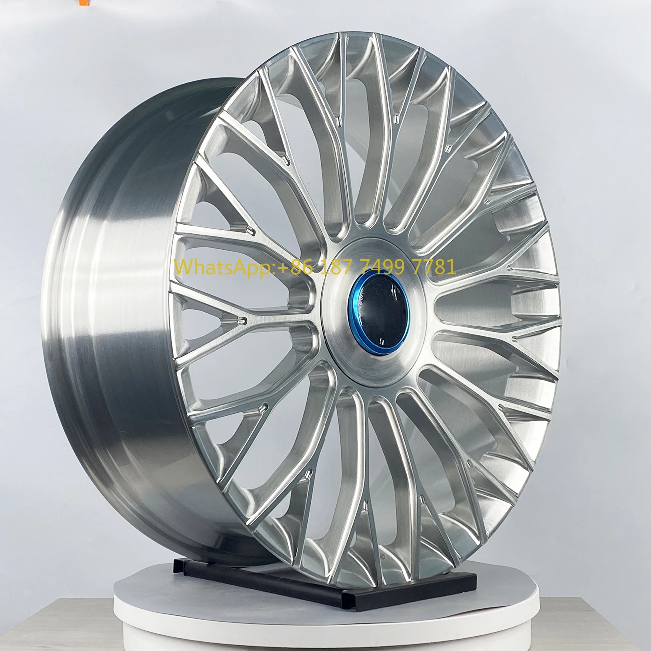 Lightweight Forged Wheel 18-26 Inch 5x130 5x114.3 5x112 5x120 Luxury Car Alloy Wheels
Lightweight Forged Wheel 18-26 Inch 5x130 5x114.3 5x112 5x120 Luxury Car Alloy Wheels