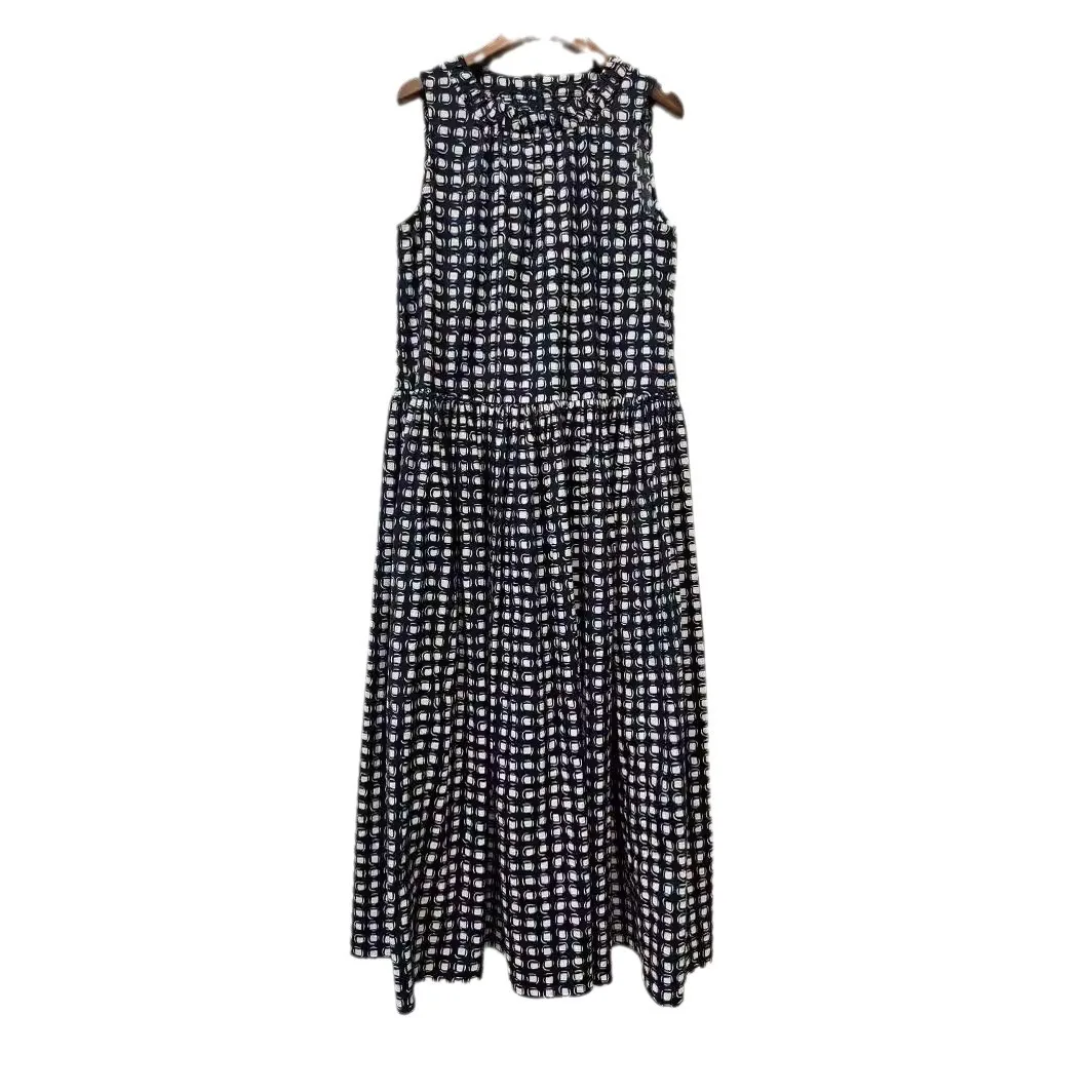 High Quality Spring and Summer New Sleeveless Nipped-Waist Plaid Printed Dress Women
High Quality Spring and Summer New Sleeveless Nipped-Waist Plaid Printed Dress Women