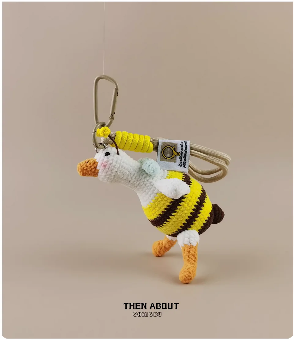 Милый и интересный медовый друг Гусь Бчела подал сумку кулон кулон брелок кулон в подарок для кого-то.
Милый и интересный медовый друг Гусь Бчела подал сумку кулон кулон брелок кулон в подарок для кого-то.