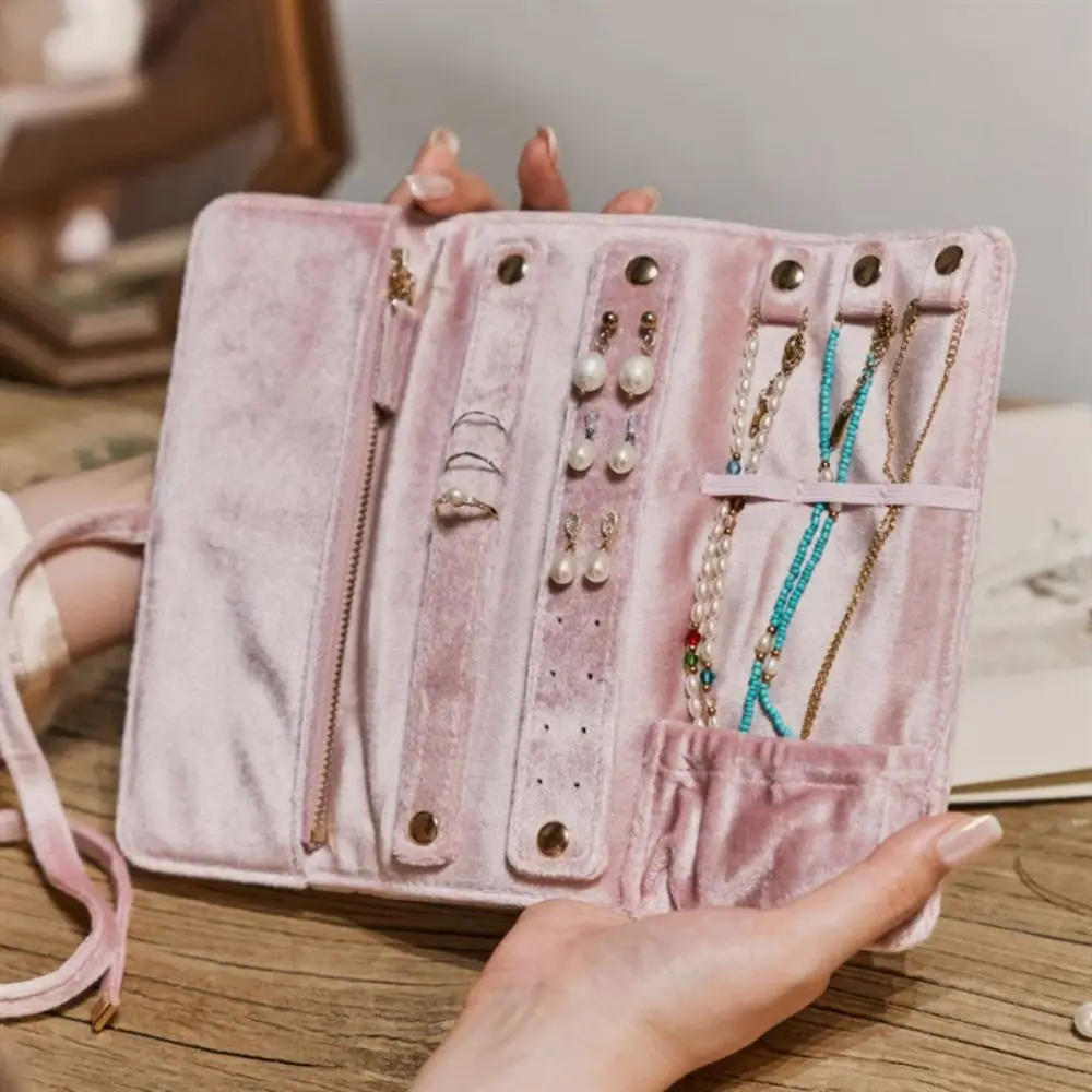 Lace Up Velvet Jewelry Packing Bag Bracelet Necklace Large Capacity Jewelry Storage Bag Roll Pack Earrings Velvet Jewelry Holder
Lace Up Velvet Jewelry Packing Bag Bracelet Necklace Large Capacity Jewelry Storage Bag Roll Pack Earrings Velvet Jewelry Holder
