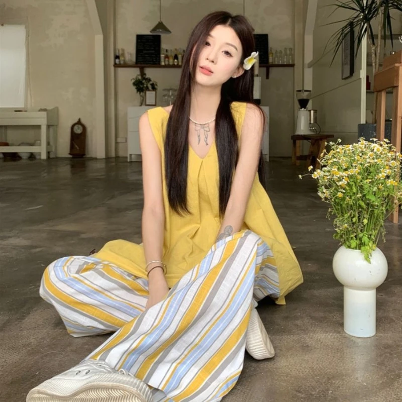 2026 Summer New Loose Anti-Aging Color Block Vertical Stripe Elastic Waist Wide Leg Pants Women Slim Fit
2026 Summer New Loose Anti-Aging Color Block Vertical Stripe Elastic Waist Wide Leg Pants Women Slim Fit