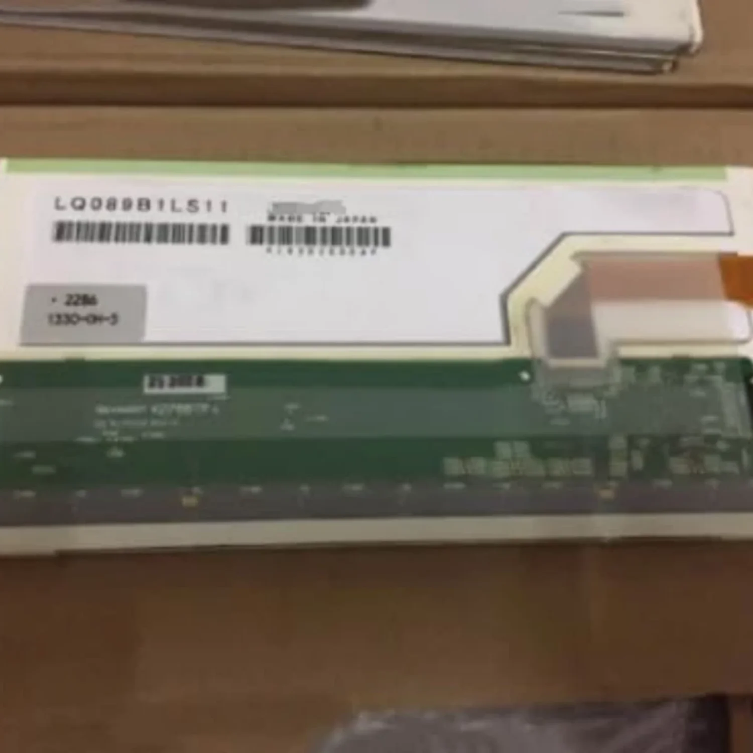 8.9 Inch LQ089B1LS11 LCD Screen Display Panel
8.9 Inch LQ089B1LS11 LCD Screen Display Panel