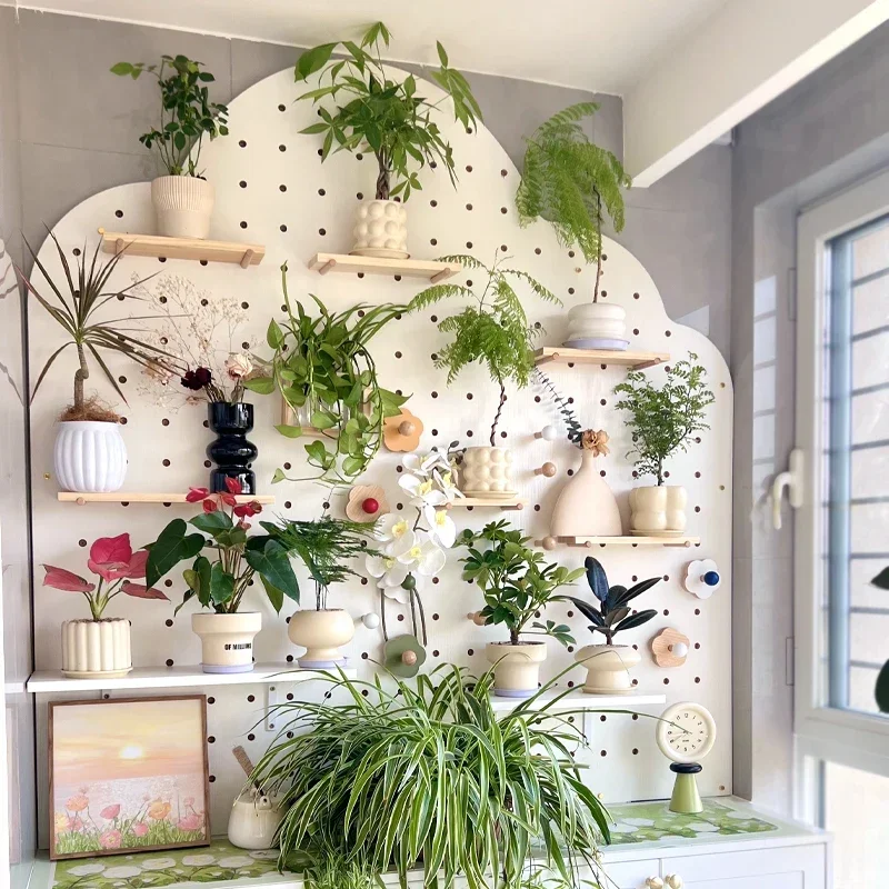 Modeling flower growing balcony hole board, window sill flower growing shelf with green plant rack
Modeling flower growing balcony hole board, window sill flower growing shelf with green plant rack