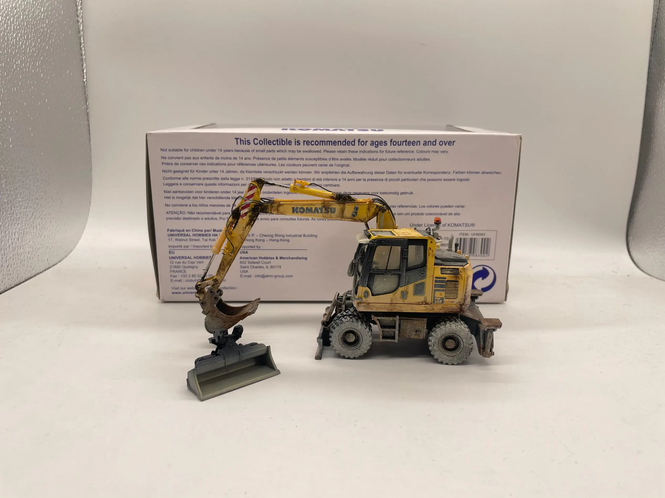 PW148-10 With Standard Ditch Cleaning Bucket Wheeled Excavator Muddy Version 1:50 Scale Gift Collectible DieCast Model UH8083
PW148-10 With Standard Ditch Cleaning Bucket Wheeled Excavator Muddy Version 1:50 Scale Gift Collectible DieCast Model UH8083