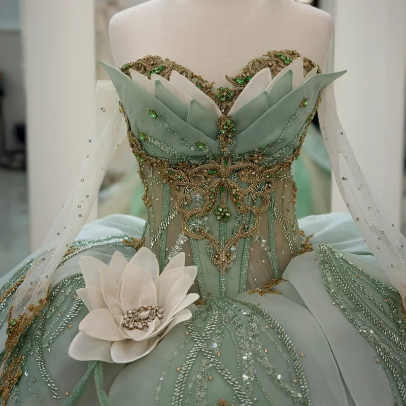 Green Quinceanera Dresses Off the Shoulder Glitter Decal Layering 3D Flower Long tail Bow Vestido De 15 Quinceanera Customize
Green Quinceanera Dresses Off the Shoulder Glitter Decal Layering 3D Flower Long tail Bow Vestido De 15 Quinceanera Customize