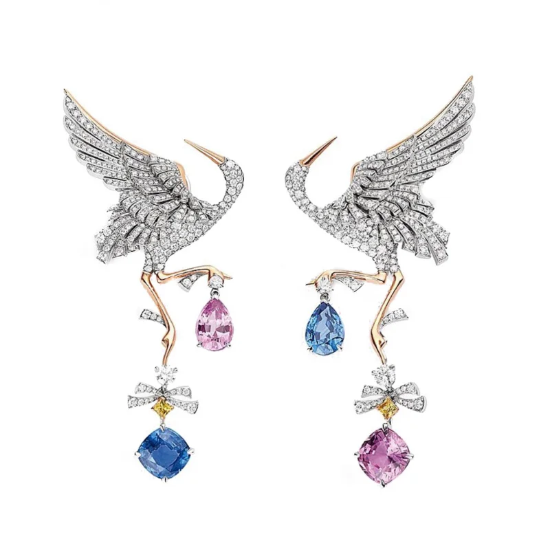 The pendant chain is 925 silver high carbon diamond royal blue Oriental aesthetic Crane smart classical elegant earrings
The pendant chain is 925 silver high carbon diamond royal blue Oriental aesthetic Crane smart classical elegant earrings