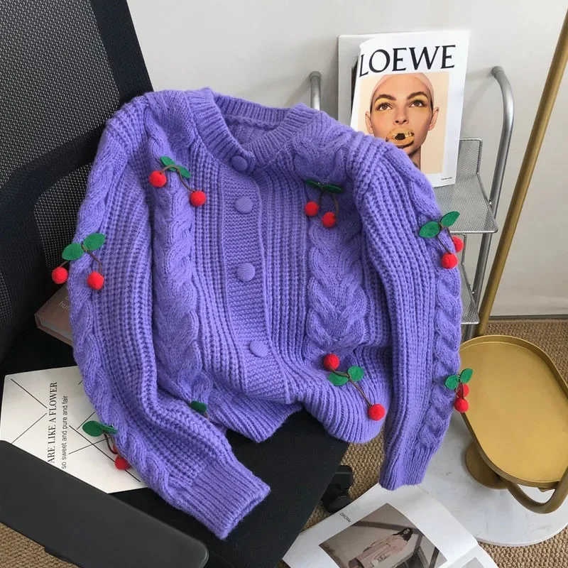 2024 Autumn Fashion New Preppy Sweater Coat Blouse Women's Lovely Cherry Decoration Korean Version of Loose Sweater Cardigan
2024 Autumn Fashion New Preppy Sweater Coat Blouse Women's Lovely Cherry Decoration Korean Version of Loose Sweater Cardigan