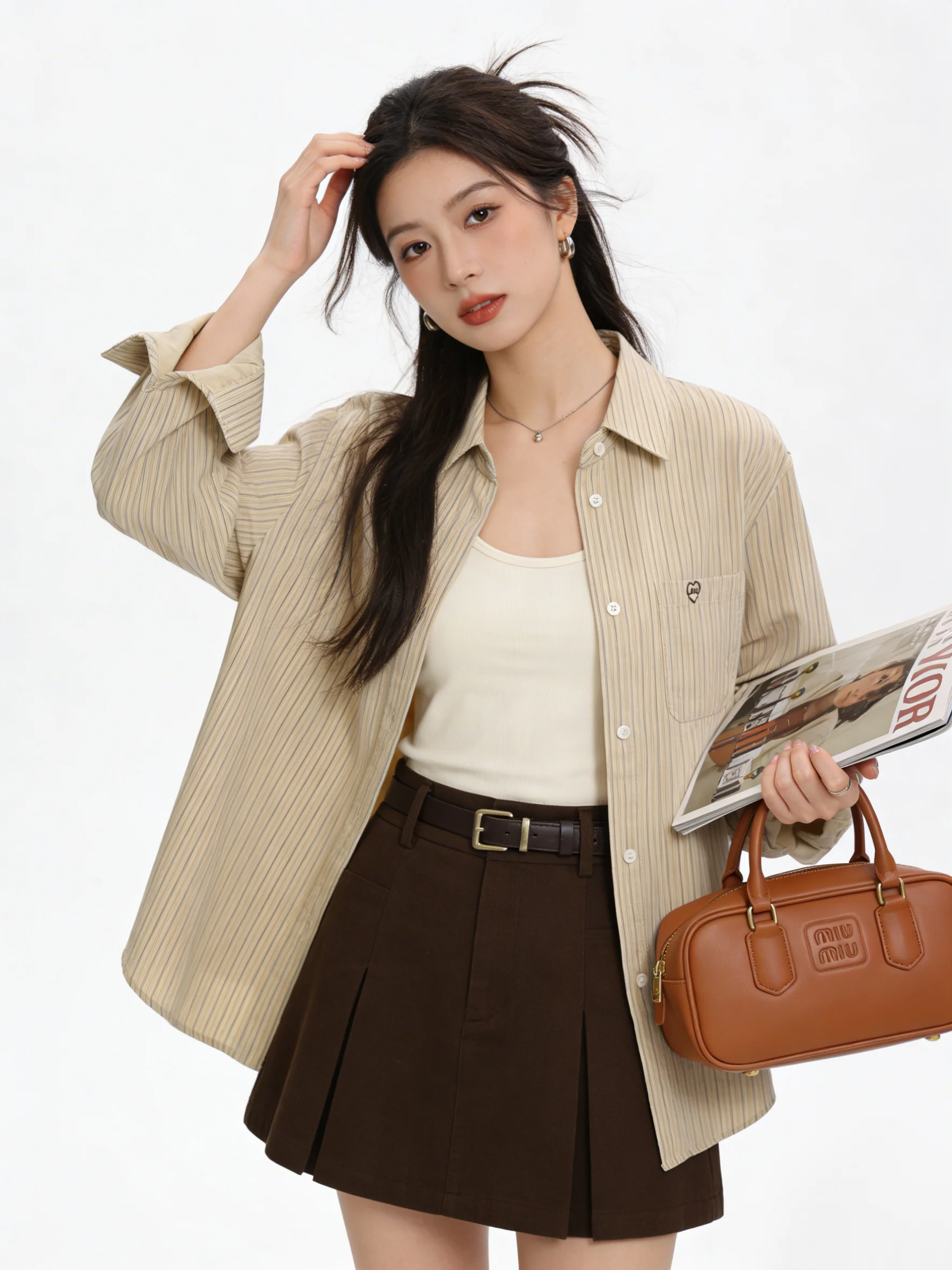 Early Spring 2026 Women's Korean Style Vintage Striped Long Sleeve Shirt Jacket Loose Lazy Style Elegant Velvet Coat
Early Spring 2026 Women's Korean Style Vintage Striped Long Sleeve Shirt Jacket Loose Lazy Style Elegant Velvet Coat