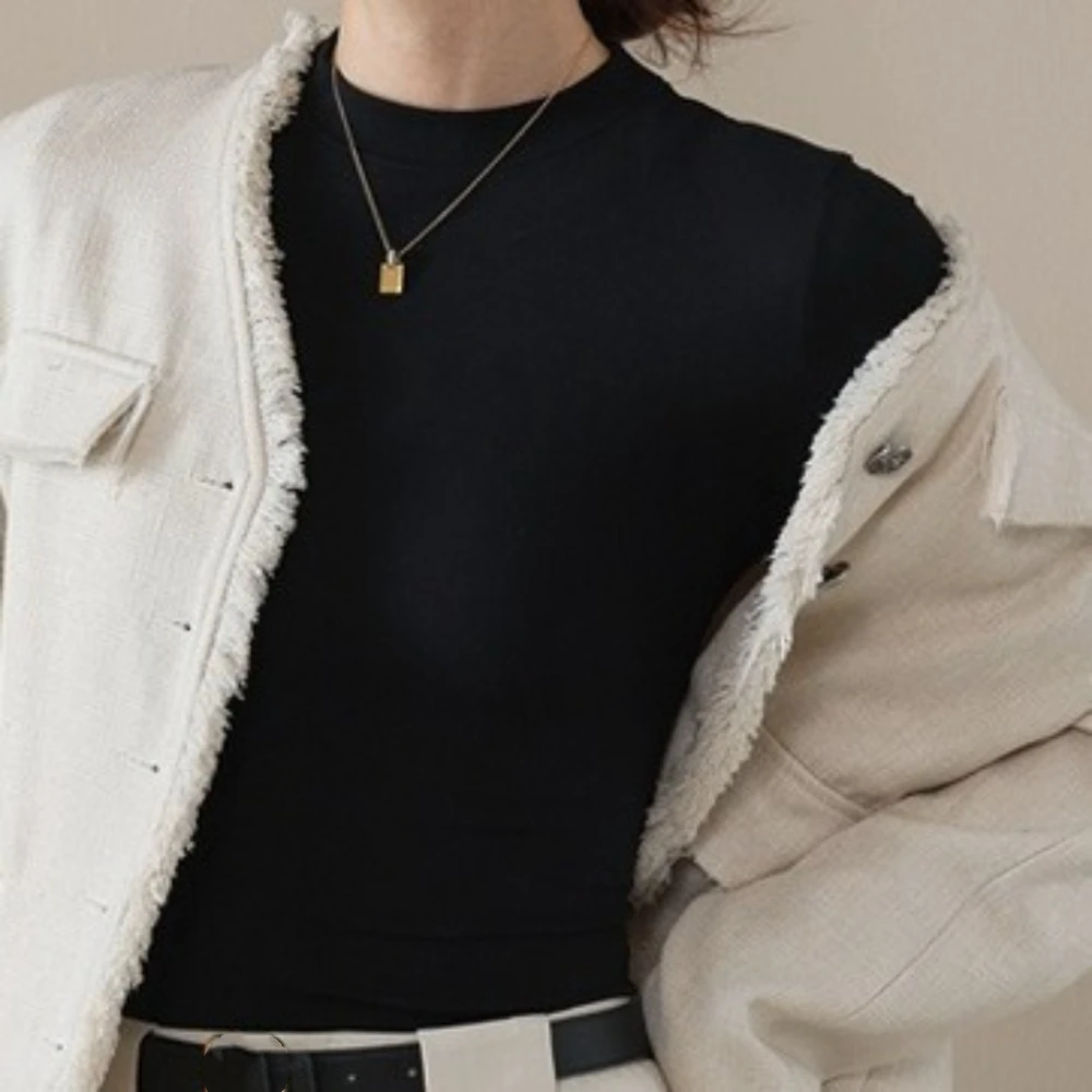 Fashion Thicken Thermal Underwear Autumn Winter Solid Color Base Shirt Slim-fit Half High Collar Warm Tops for Women
Fashion Thicken Thermal Underwear Autumn Winter Solid Color Base Shirt Slim-fit Half High Collar Warm Tops for Women
