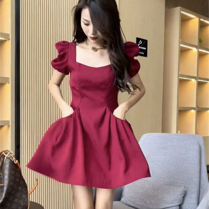 Burgundy Red Mini Dress Women 2026 Elegant Puff Sleeve Square Neck High Waist A Line Flare Short Dresses Casual Party Cocktail
Burgundy Red Mini Dress Women 2026 Elegant Puff Sleeve Square Neck High Waist A Line Flare Short Dresses Casual Party Cocktail