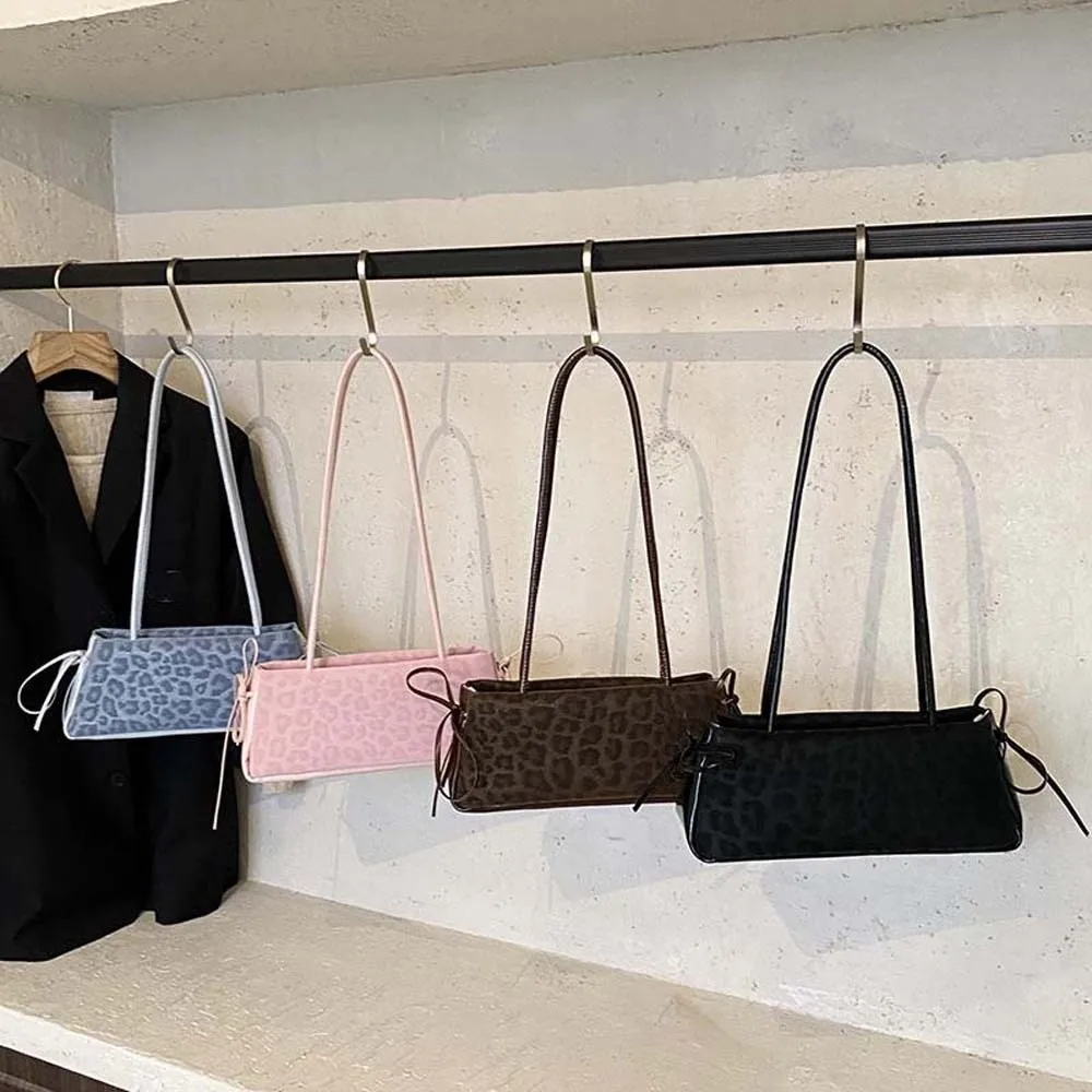 Sweet French Stick Handbag Bow Ribbon Large Capacity Leopard Print Underarm Bags Texture Waterproof PU Shoulder Bag Women
Sweet French Stick Handbag Bow Ribbon Large Capacity Leopard Print Underarm Bags Texture Waterproof PU Shoulder Bag Women