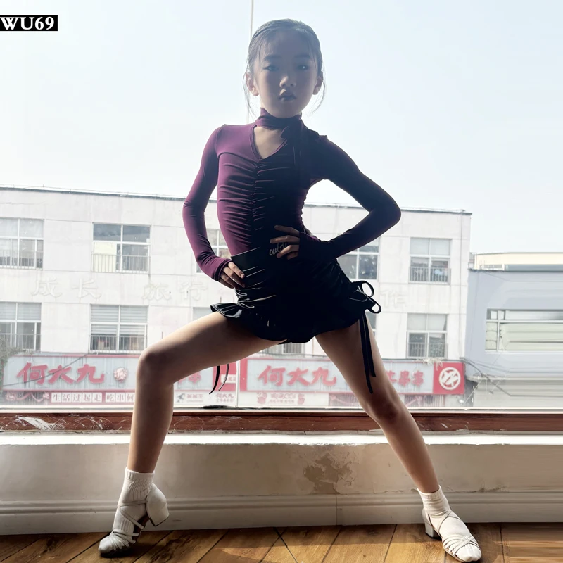 Latin dance costume for girls, new children's dance practice costume, high-end children's watch performance costume
Latin dance costume for girls, new children's dance practice costume, high-end children's watch performance costume