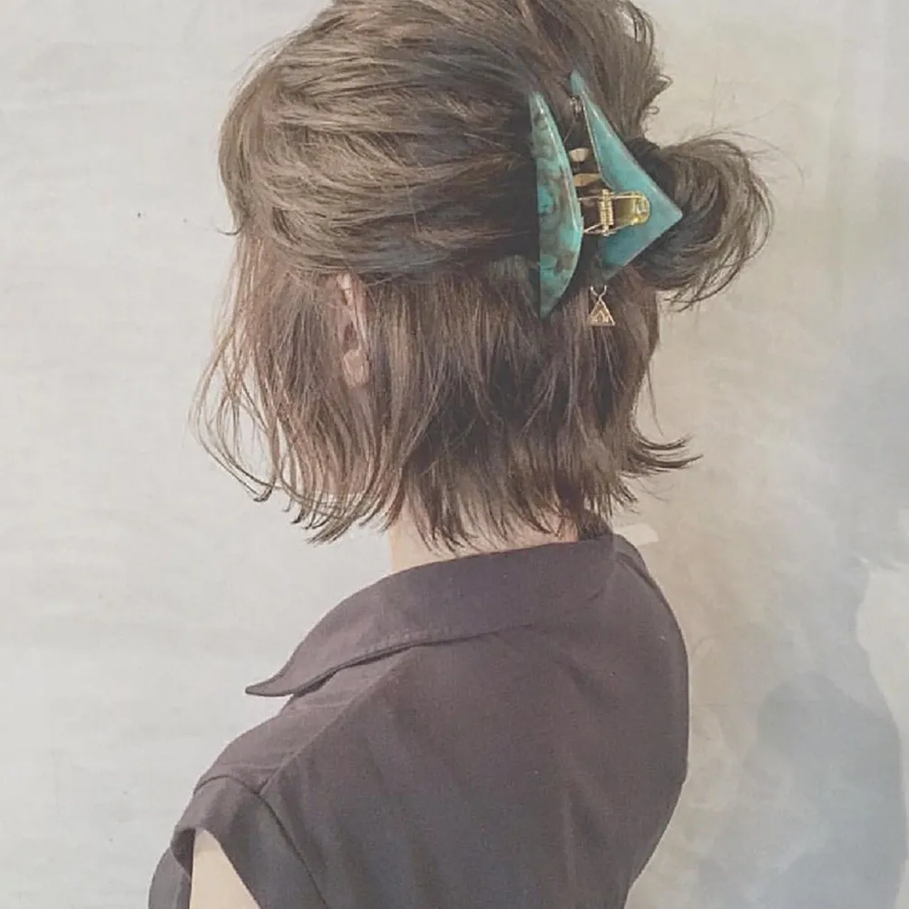Large Luxury Triangle Claw Clamps for Women Non-Slip Shower Headdress Styling Tool Elegant Marble Design Dark Green
Large Luxury Triangle Claw Clamps for Women Non-Slip Shower Headdress Styling Tool Elegant Marble Design Dark Green